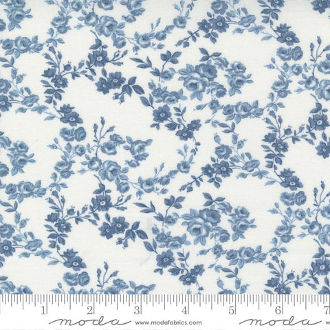 Nantucket Summer - Surfside Small Floral Cream Light Blue