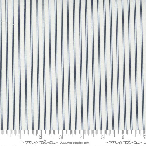 Nantucket Summer - Cream Navy